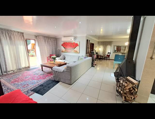 3 BEDROOM HOUSE FOR SALE IN FALCON RIDGE